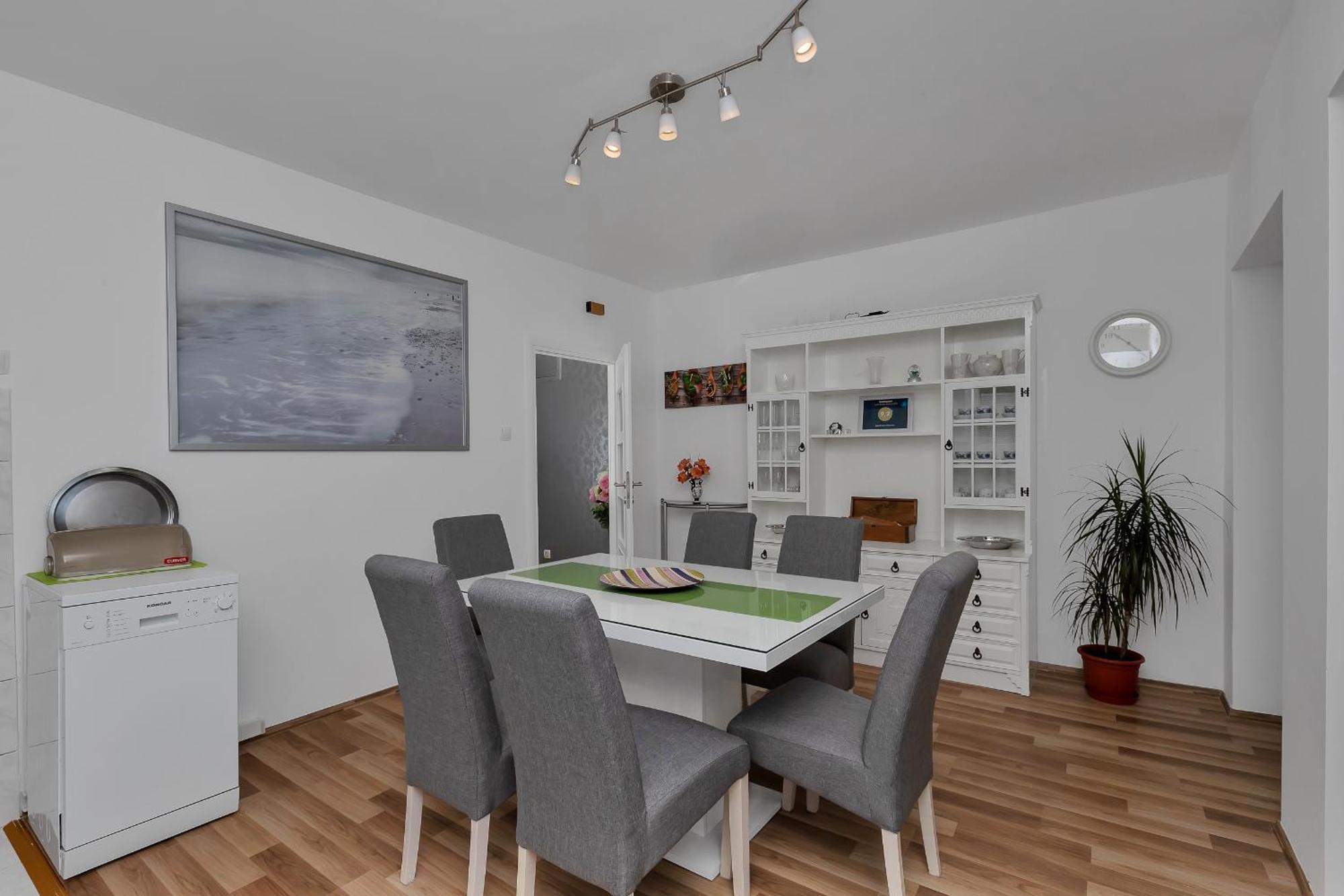 Apartment Sabina Makarska Esterno foto